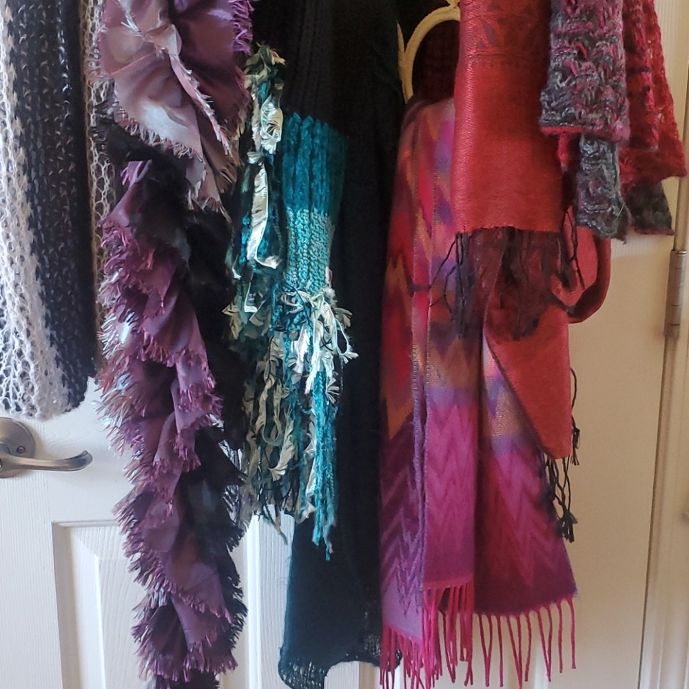 Scarves - Picture 5 of 5